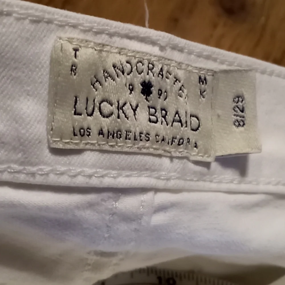 Lucky brand sweet crop embroidered white jeans